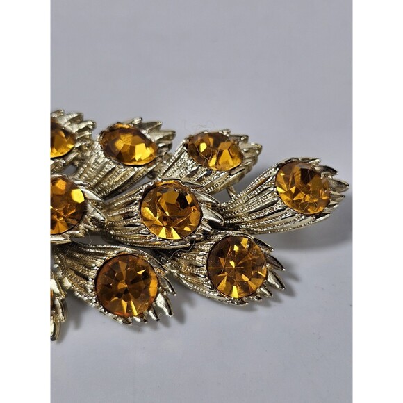Vintage Gold Tone Leaf Brooch with Amber Rhinestones – Retro Costume Jewelry - Picture 5 of 9